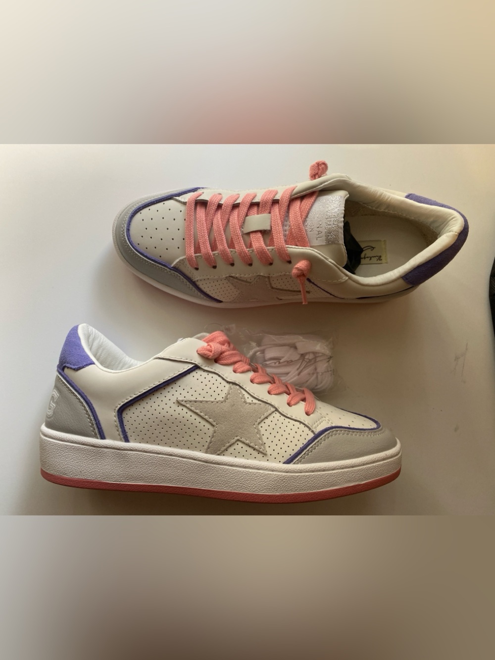 Vintage Havana Delma Sneakers / Size 7.5 / NWT